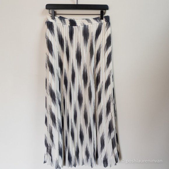 M&S Collection Printed Pleated Maxi Skirt  *NWT* – Size US 8 Tall - Picture 5 of 16